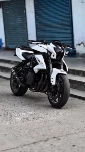 Benelli 600i 