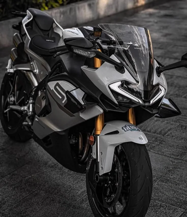 Cfmoto 750sr 